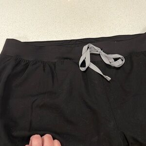 Figs Livingston basic scrub pants. Black. Excellent condition. Size 3xl